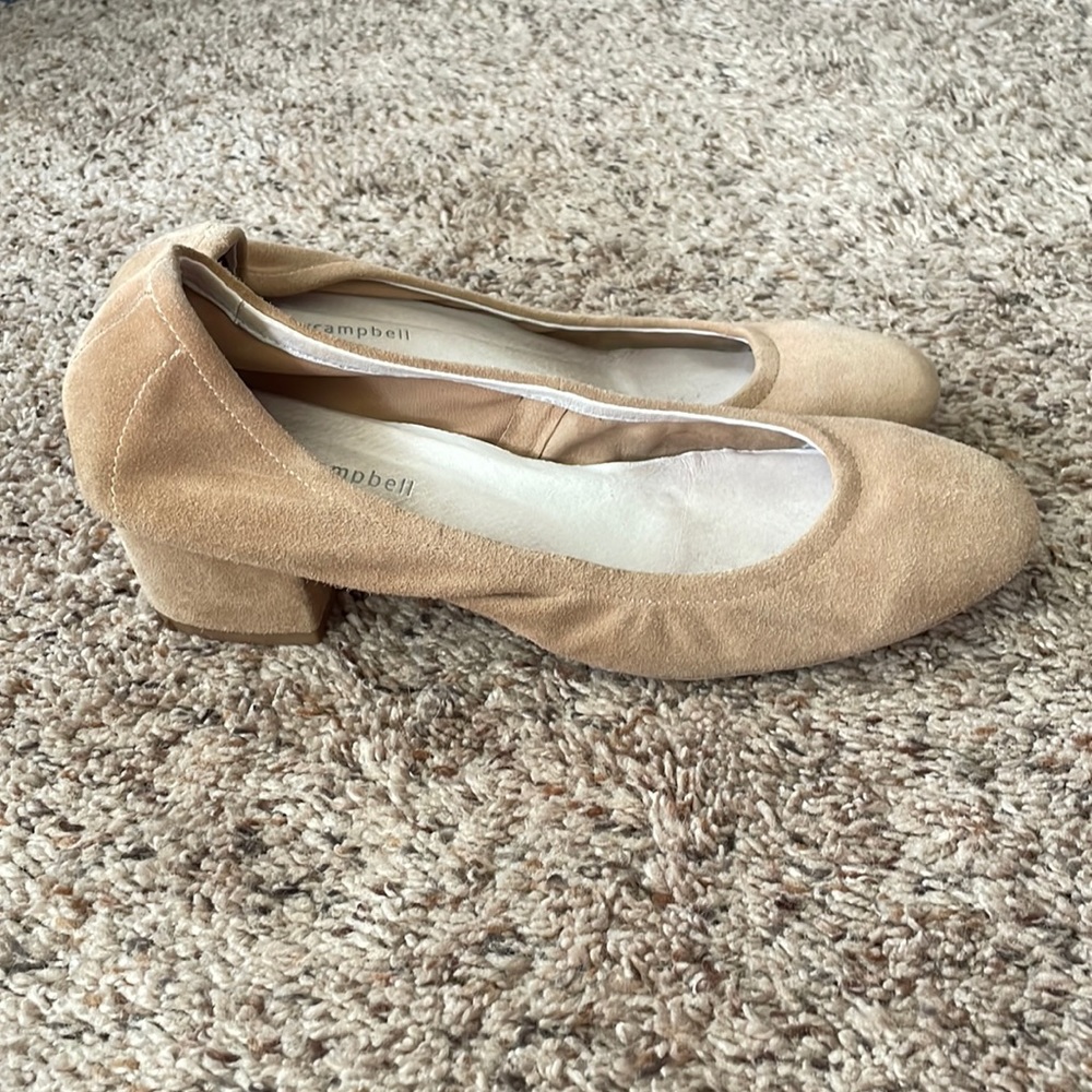 Jeffrey Campbell Bitsie nude tan suede pumps
